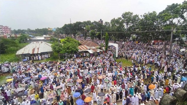 ছেলের কবরের পাশে শায়িত সাঈদী