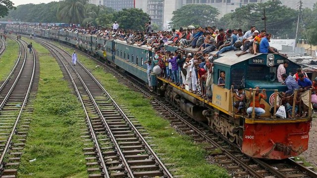 ট্রেনের অগ্রিম টিকিট পাওয়া যেতে পারে যেদিন থেকে