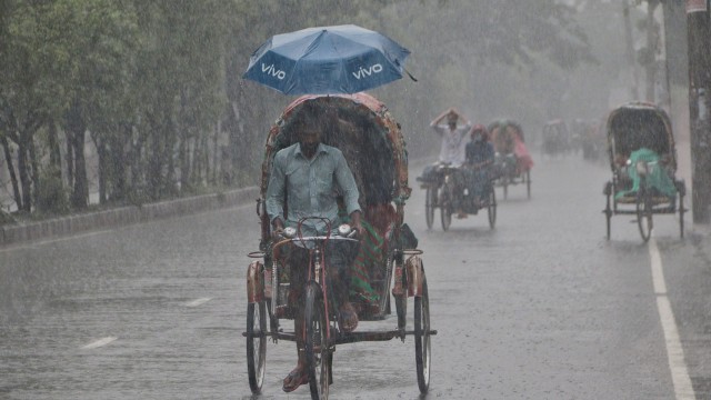 ঝড়বৃষ্টি নিয়ে নতুন পূর্বাভাস