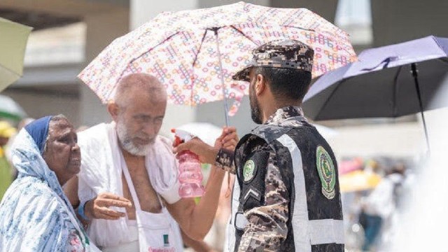 হজযাত্রীদের জন্য হিট অ্যালার্ট সৌদির