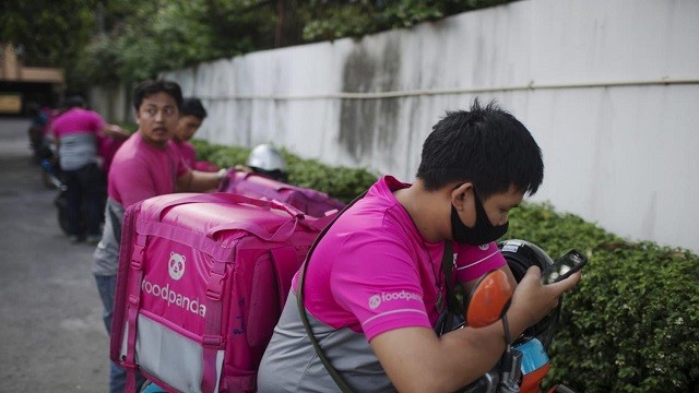 ছাঁটাই করছে ফুডপান্ডা, চলছে ‘অংশ’ বিক্রির আলোচনা