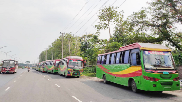 জাবি ছাত্রীকে হেনস্তা, মৌমিতার ১৬ বাস আটক