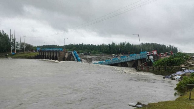 বন্যায় মৃতের সংখ্যা বেড়ে ২৩, ক্ষতিগ্রস্ত ৫৫ লাখেরও বেশি মানুষ